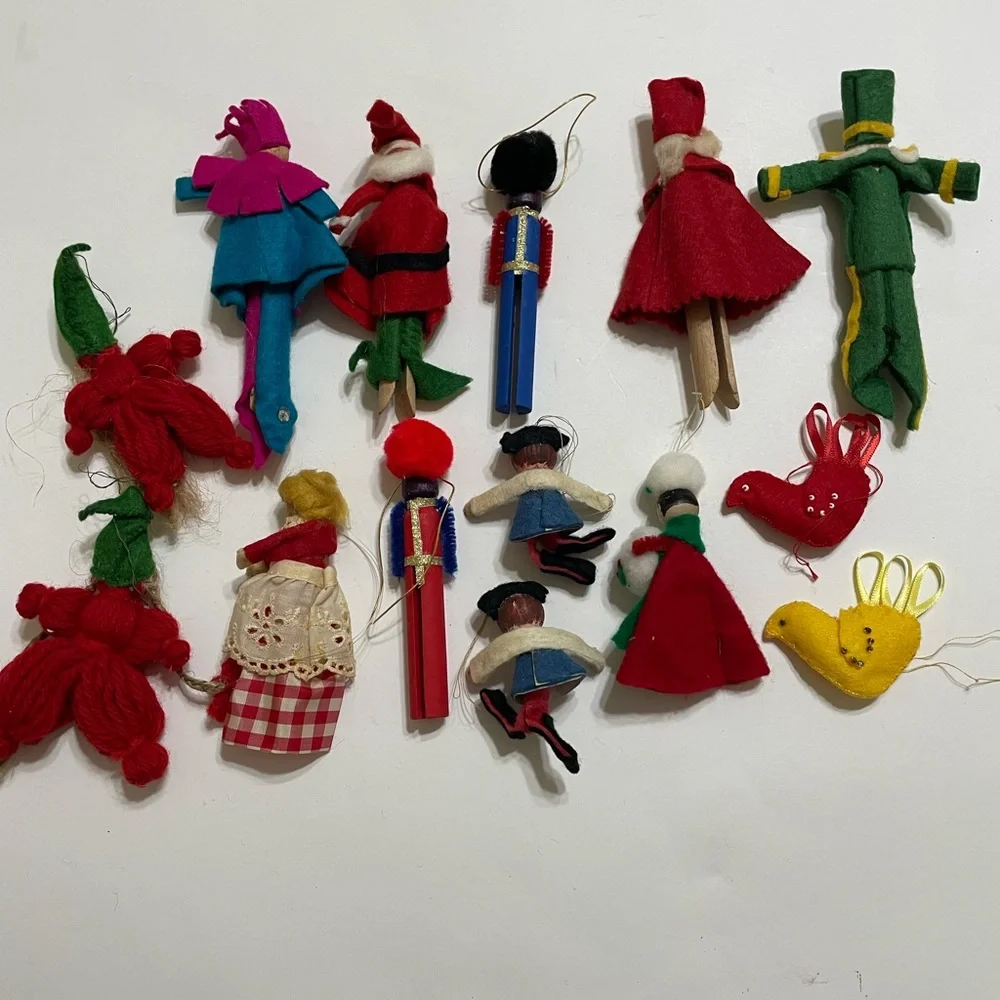 CHRISTMAS Vintage Bundle Felt Yarn Handmade Christmas Tree Holiday Ornaments